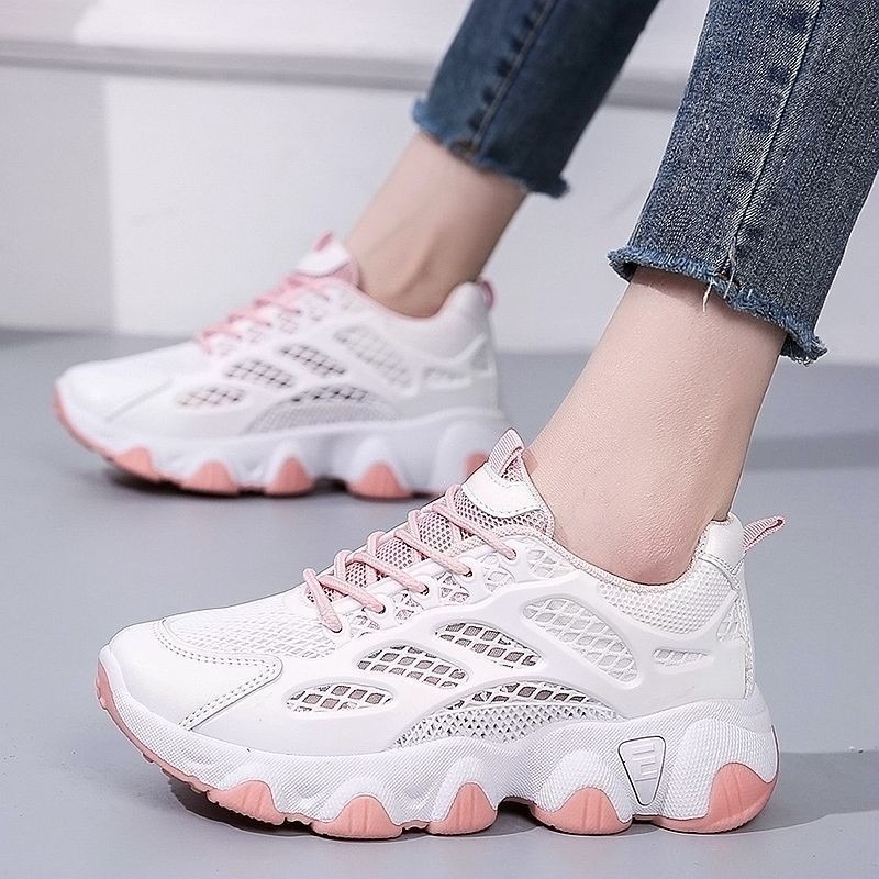 Breathable Mesh Chunky Sneaker – Guipure Lace Panel recenzja i cena