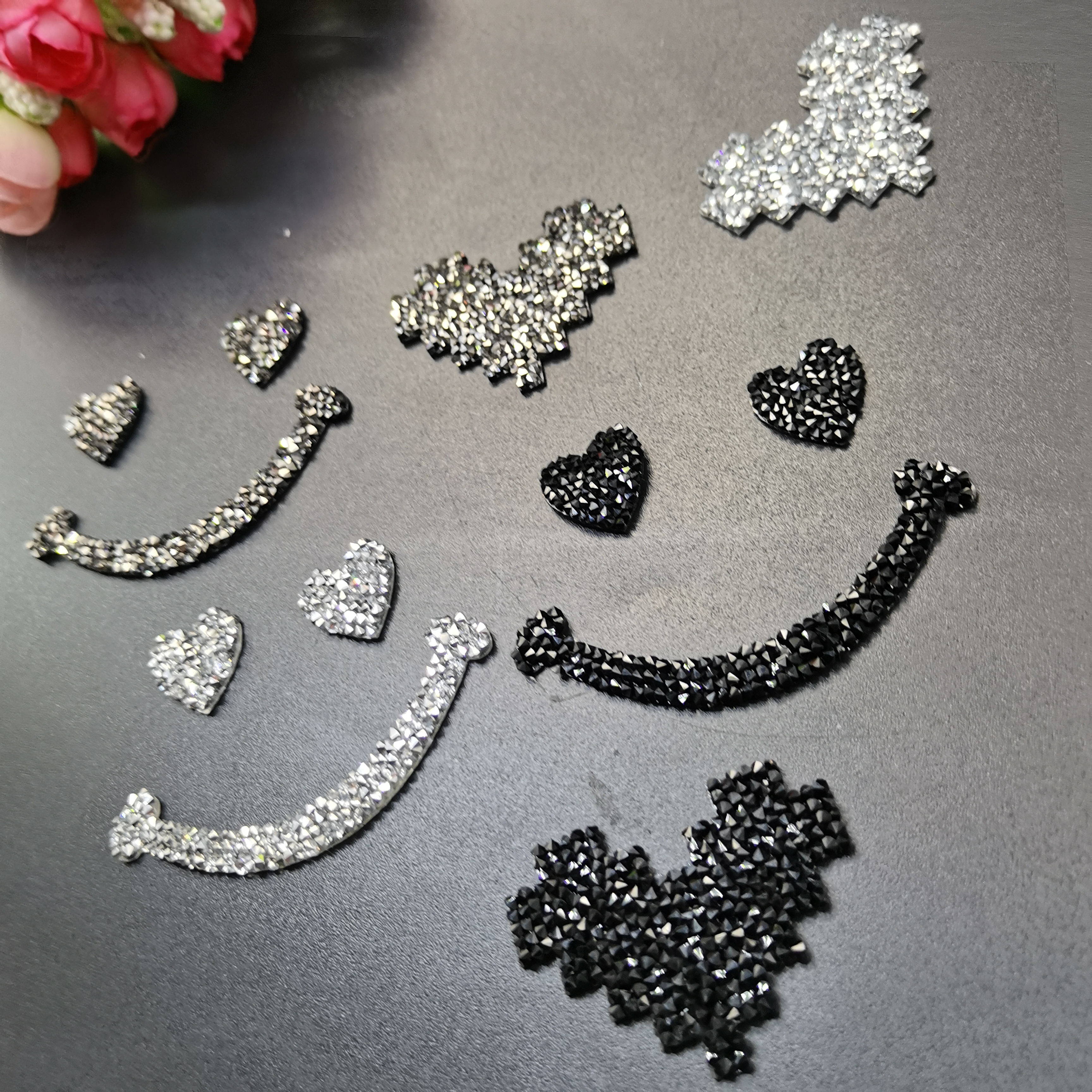 New 3colors Glitter Heart Smil – Hotfix Rhinestone Sheet recenzja i cena