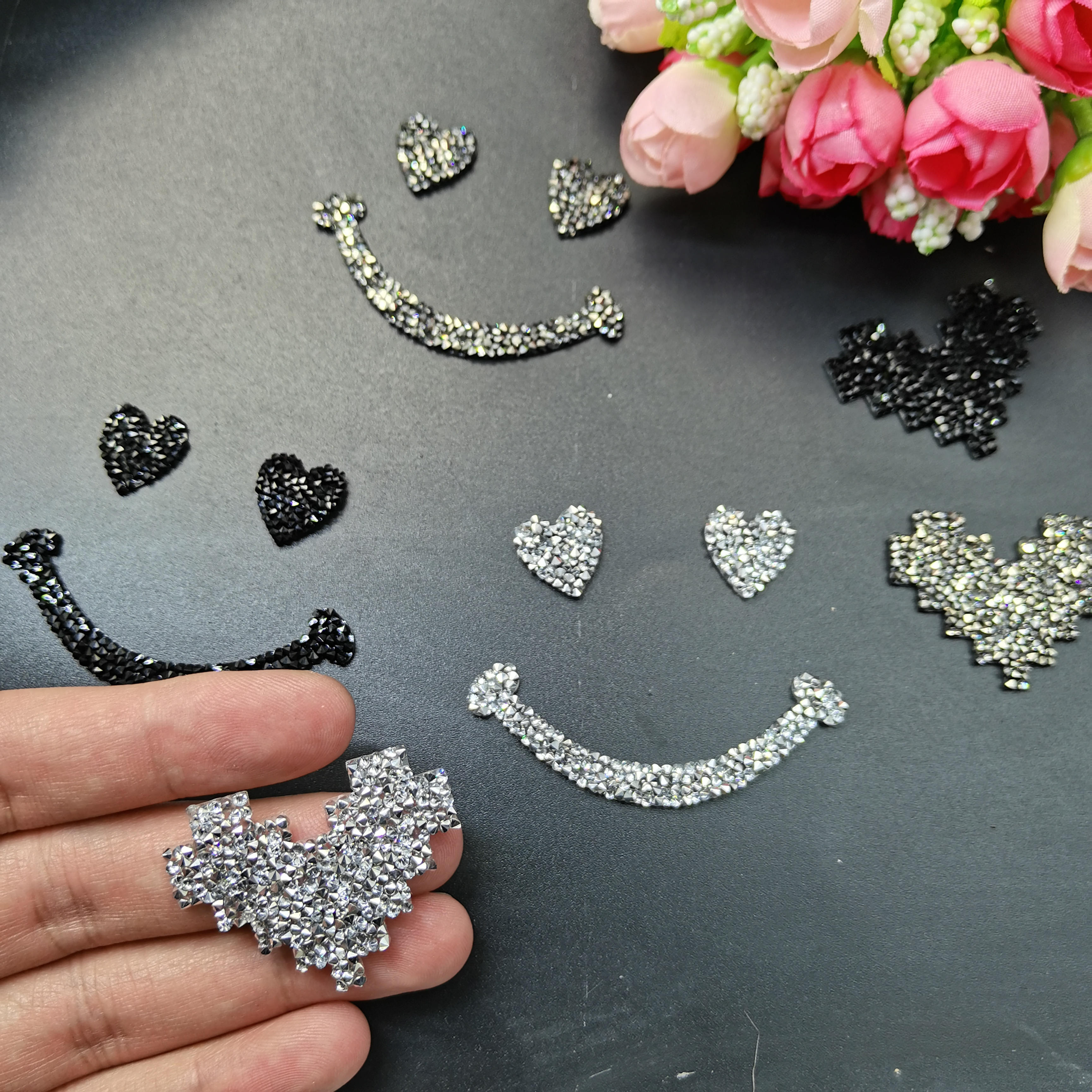 New 3colors Glitter Heart Smil – Hotfix Rhinestone Sheet recenzja i cena