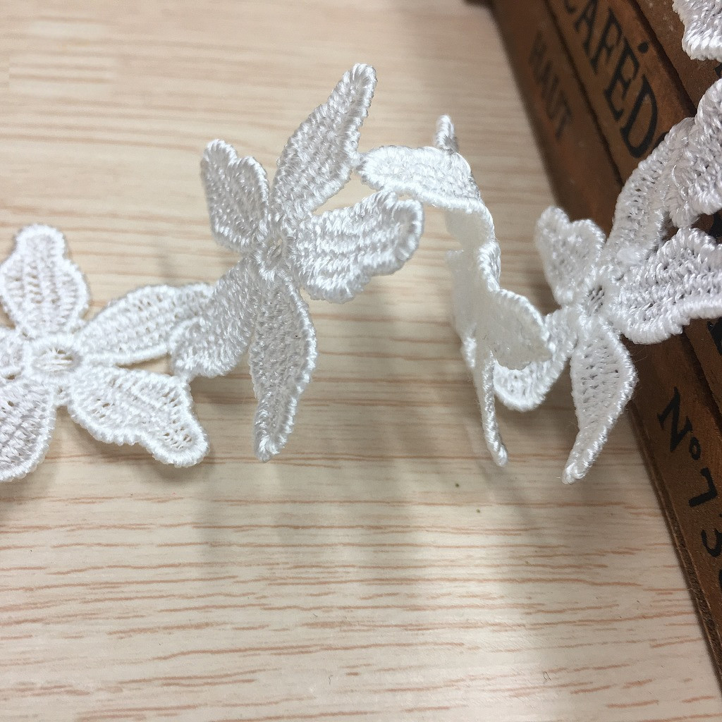 Embroidered Five-leaf Flower O – Lace Ribbon Trim recenzja i cena