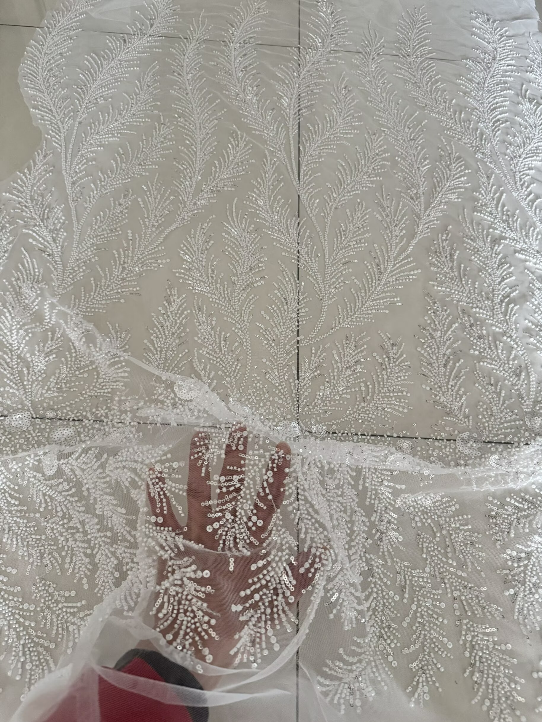 White Beaded Pearl Crystal Seq – Crystal Mesh Fabric recenzja i cena